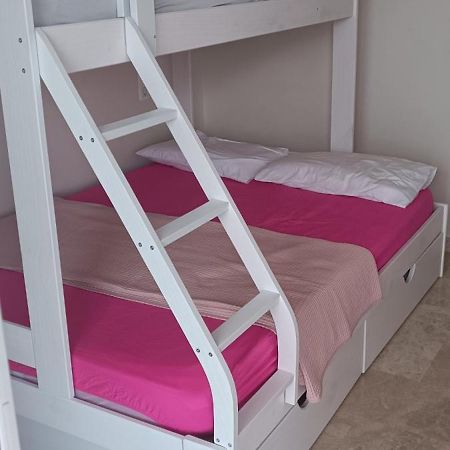 Appart Standing 2 Chambres 2Sdb Clim Piscine Parking Wifi Terrasse 21M2 Local Velo Port-Aventura, Plage, Centre Salou Luaran gambar