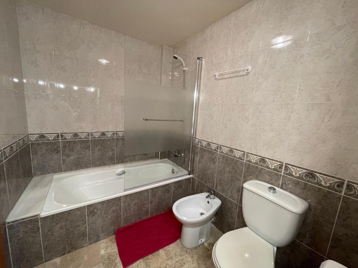 Appart Standing 2 Chambres 2Sdb Clim Piscine Parking Wifi Terrasse 21M2 Local Velo Port-Aventura, Plage, Centre Salou Luaran gambar